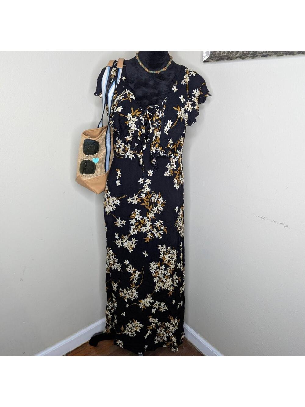 Amuse Society black floral dress medium